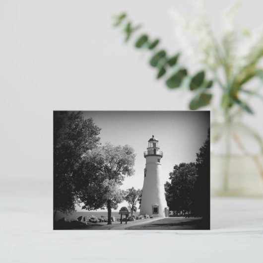 Carte postale (Debout devant)