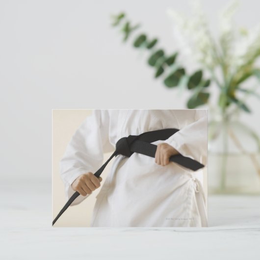 CARTE POSTALE 0 2 (Debout devant)