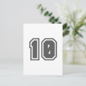 CARTE POSTALE 10 (Debout devant)