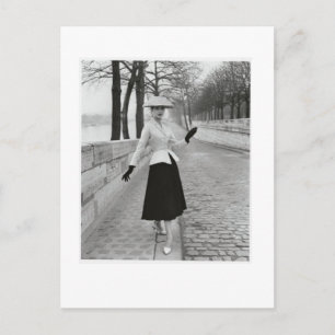 Carte Postale 1950s fashion postcard
