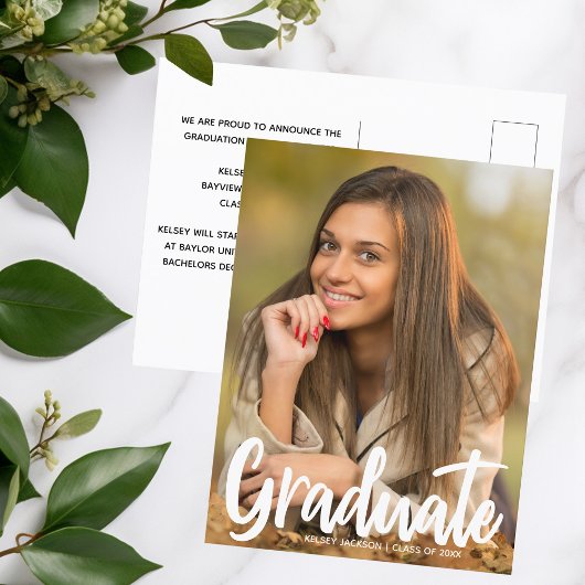 Carte Postale 2025 Graduate Photo Chic Modern Script Overlay