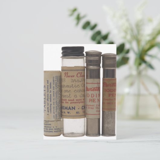 CARTE POSTALE 23650492 (Debout devant)