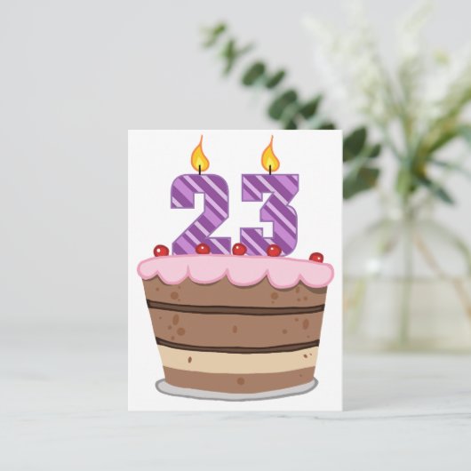 Carte Postale 23 ans sur le gâteau d'anniversaire (Debout devant)