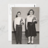 Carte postale 2 Enfants avec trompettes (Devant / Derrière)