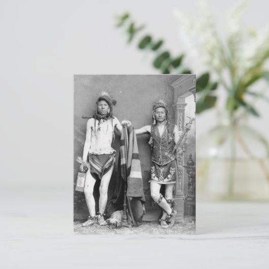 Carte Postale 2 hommes Shoshone (Debout devant)