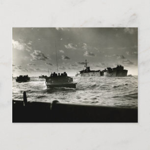 Carte Postale 2ÈME GUERRE MONDIALE Marines attaque Iwo Jima