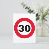 CARTE POSTALE 30 (Debout devant)