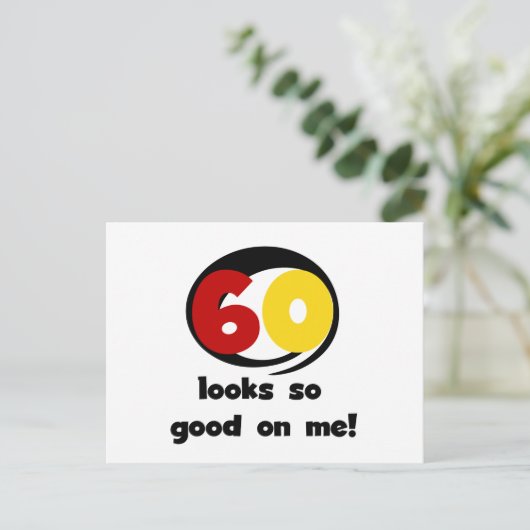 Carte Postale 60 ans me va si bien T-shirts et Cadeaux (Debout devant)