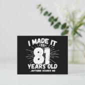 Carte Postale 81 ans drôle mème anniversaire 81 ans (Debout devant)