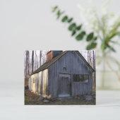 Carte Postale À la cabane à sucre (Debout devant)