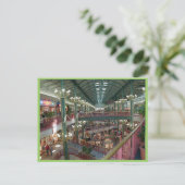 Carte Postale À l'intérieur du mail de la foule de magasin de (Debout devant)