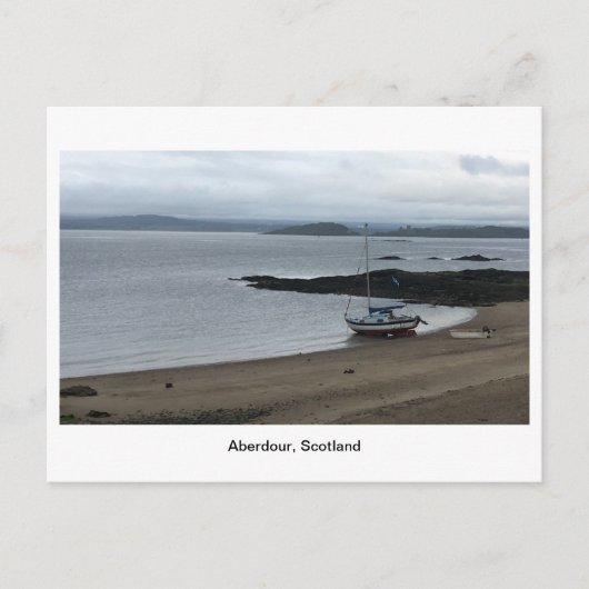 Carte Postale Aberdour Harbour - Bateau sur la plage (Devant)