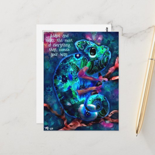 Carte Postale 'Adapt' Whimsical Chameleon Inspirational Turquois (Devant/Arrière en situation)