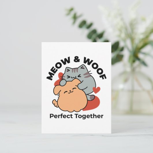 Carte Postale Adorable chat et chien Hug - Meow & Woof Design (Debout devant)