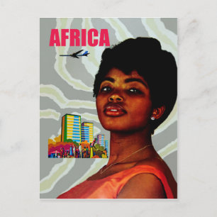Carte Postale Afrique. Femme africaine et grande ville derrière,