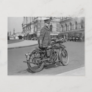 Carte Postale Agent de police à moto, 1922