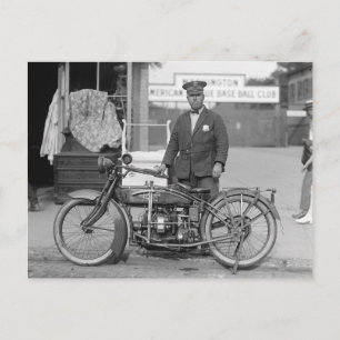 Carte Postale Agent de police à moto, 1924