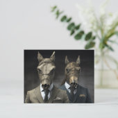 Carte Postale AI Art Deux chevaux en costumes (Debout devant)