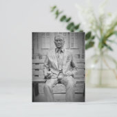 Carte Postale Alan Turing, OBE. Le Père de l'informatique modern (Debout devant)