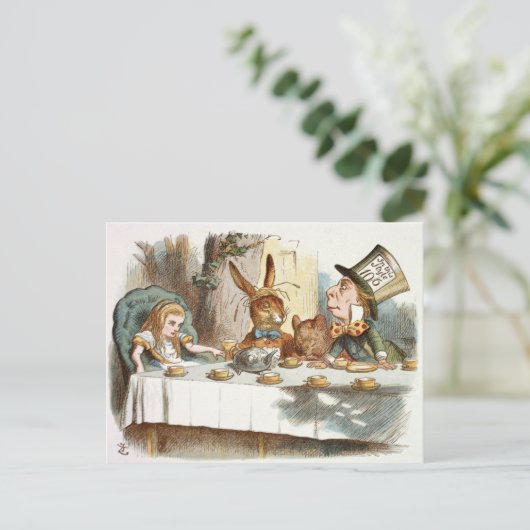 Carte Postale Alice (Debout devant)