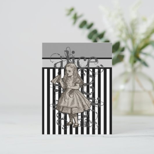 Carte Postale Alice à Wonderland (Debout devant)