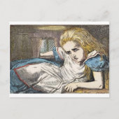 Carte Postale Alice au pays des merveilles : MANGEZ-MOI trop gro (Devant)