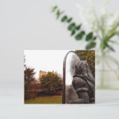 Carte Postale Alice et le château (Debout devant)