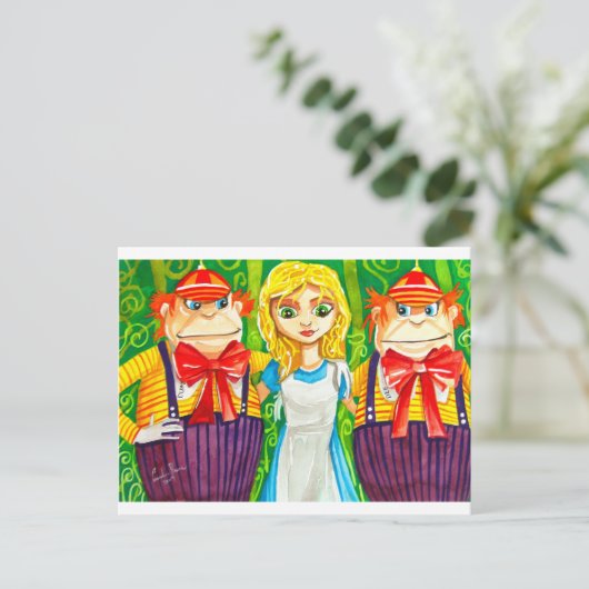 CARTE POSTALE ALICE IN WONDERLAND TWEEDLE DUM (Debout devant)