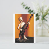 Carte Postale Alien Bass-ics (Debout devant)