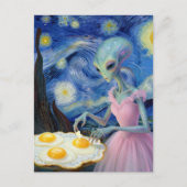 Carte Postale Alien Bleu Robe Rose Mange des Œufs Frits Faux Van (Devant)