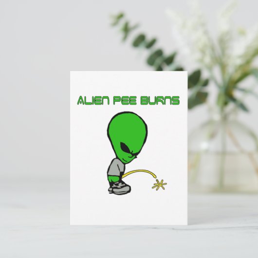 Carte Postale Alien Pee Burns (Debout devant)