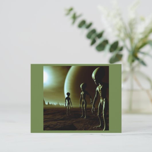 Carte Postale ALIENS gris SF 1 (Debout devant)