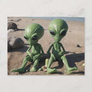 Carte Postale aliens sur la plage