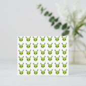 Carte Postale Aliens verts mignons (Debout devant)