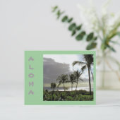 CARTE POSTALE "ALOHA FROM MAUI" (Debout devant)