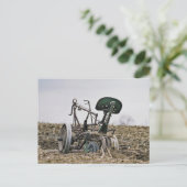 Carte Postale Amish Corn Cutter dans Field Postcard (Debout devant)