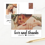 Carte Postale Amour et Merci Black Rustic Script Mariage Photo<br><div class="desc">Un mariage élégant vous remercient modèle de carte postale caractéristiques "amour et merci" dans une police de script rustique chic manuscrite avec monogramme personnalisé et une photo de paysage (1 x 2 ratio) de la mariée et du marié sur le côté avant, et une photo de carré plus petite avec...</div>