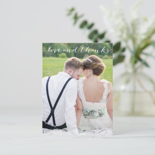 CARTE POSTALE AMOUR ET MERCI POSTCARD (Debout devant)