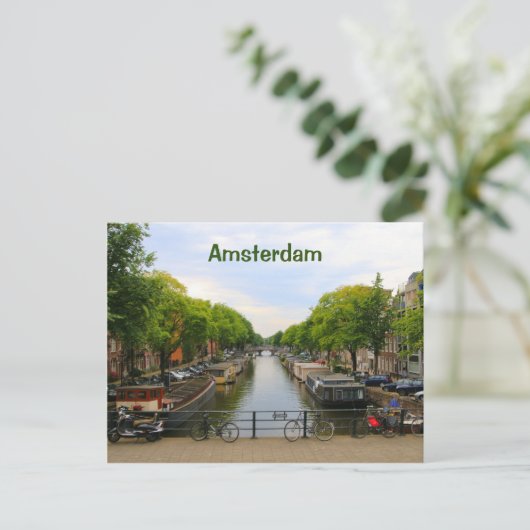 Carte Postale Amsterdam : Canal, ponts, vélos, bateaux, Hollande (Debout devant)