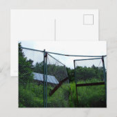Carte Postale An abandoned house beyond the broken fence. (Devant / Derrière)