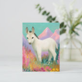 Carte Postale An Adorable White Donkey (Debout devant)