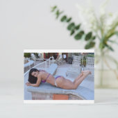 Carte postale Ana Cozar à la piscine (Debout devant)