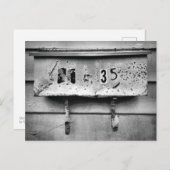 Carte Postale Ancienne boîte aux lettres Patinée Noir et Blanc (Devant / Derrière)