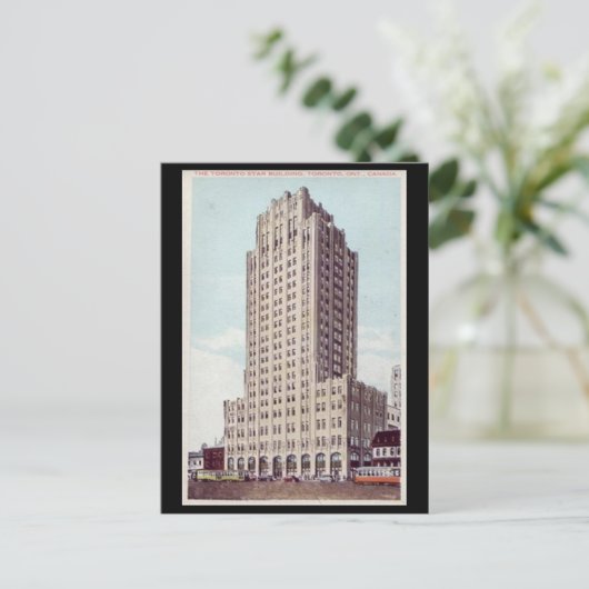 Carte postale ancienne - Édifice Toronto Star, Tor (Debout devant)