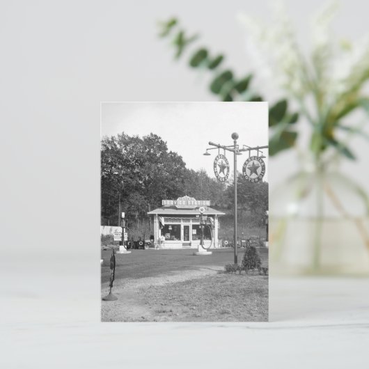 Carte Postale Ancienne station-service, 1925 (Debout devant)