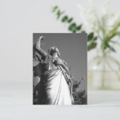 Carte Postale Angel en noir et blanc (Debout devant)