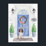 Carte Postale Anglais Springer Spaniel Moving Faire-part<br><div class="desc">Annoncez votre nouvelle adresse avec notre faire-part élégante avec un Springer espagnol anglais,  porte d'entrée bleue,  tapis de bienvenue,  ardoise,  topiaires et une couronne fleurie sur un arrière - plan en brique grise.</div>