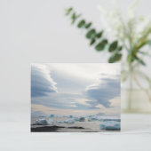 Carte Postale Antarctique. Brown Bluff. Nuages lenticulaires (Debout devant)