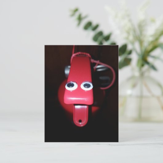 Carte Postale Appelle-moi Red (Debout devant)