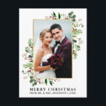 Carte Postale Aquarelle Verdure Berries Or Noël<br><div class="desc">Elégante aquarelle hiver verdure Joyeux Mariage de Noël Photo Fêtes nouvellement mariées La carte postale comprend des feuilles d'eucalyptus et des baies saintes rouges. Cadre Or.</div>